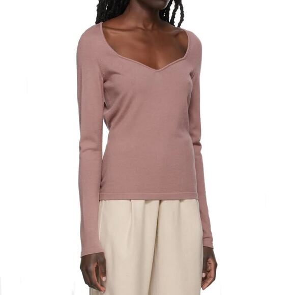 Vince Seamless Sweetheart Top In Beet Root - Picture 1 of 8